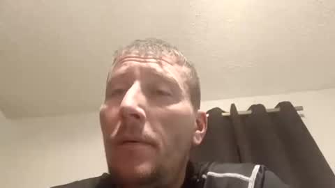 wetduck77777 online show from December 4, 2025, 4:00 am