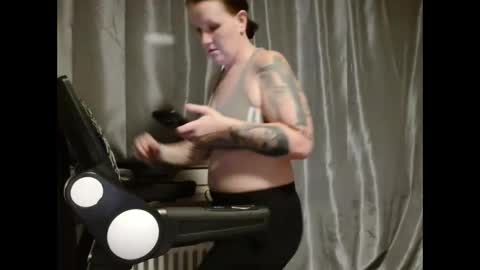 Snapshot of wetgerman2 chatting on December 9, 2024, 9:58 pm Wetgerman online show from December 9, 2024, 9:58 pm