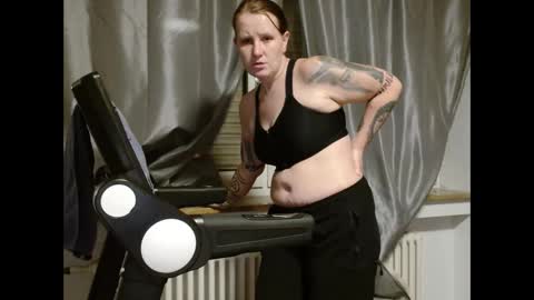 Snapshot of wetgerman2 chatting on December 11, 2024, 9:23 pm Wetgerman online show from December 11, 2024, 9:23 pm