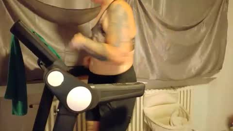 Snapshot of wetgerman2 chatting on October 1, 2025, 9:10 pm Wetgerman online show from October 1, 2025, 9:10 pm