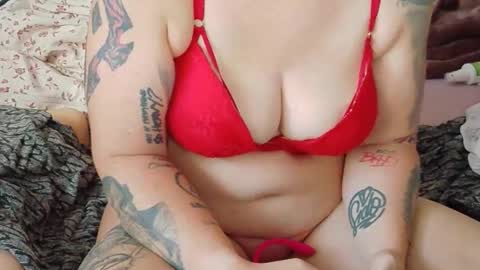 Snapshot of wetgerman2 chatting on October 14, 2025, 1:34 pm Wetgerman online show from October 14, 2025, 1:34 pm