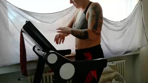 Snapshot of wetgerman2 chatting on November 4, 2025, 11:31 am Wetgerman online show from November 4, 2025, 11:31 am