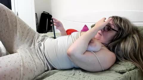 Snapshot of wetladyjoy chatting on February 7, 2025, 8:31 pm Amy online show from February 7, 2025, 8:31 pm