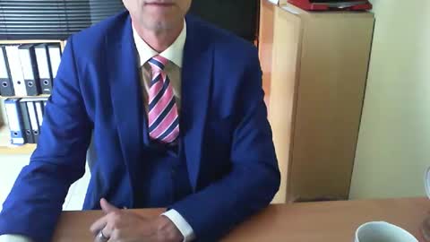 Franz online show from June 9, 2026, 8:04 am
