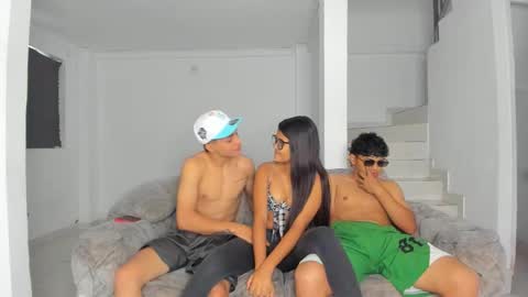 --New girls--TamyDark hair girl--Aitana--Mathiasglasses boy--Peter online show from September 25, 2025, 8:34 pm