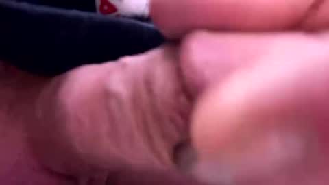 Snapshot of weyouandme chatting on January 19, 2026, 1:09 am Randy online show from January 19, 2026, 1:09 am