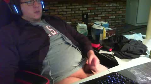 Snapshot of whateverdude555 chatting on November 6, 2025, 2:45 am whateverdude555 online show from November 6, 2025, 2:45 am