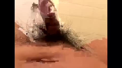 Snapshot of whattoname12345 chatting on October 19, 2025, 9:21 am Ron online show from October 19, 2025, 9:21 am