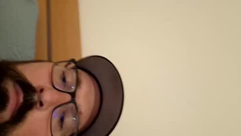 wheely19871606 online show from March 11, 2025, 9:15 pm