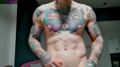 Max online show from October 31, 2025, 4:02 am