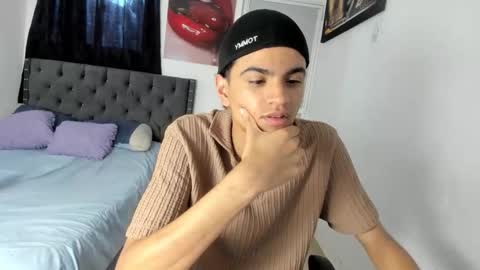 Snapshot of white_master444 chatting on May 9, 2026, 6:35 pm white online show from May 9, 2026, 6:35 pm