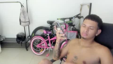 Snapshot of white_master444 chatting on June 4, 2026, 7:31 pm white online show from June 4, 2026, 7:31 pm