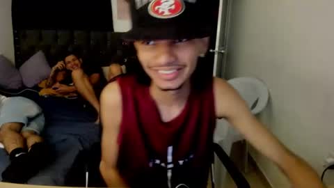Snapshot of white_master444 chatting on June 23, 2026, 7:17 am white online show from June 23, 2026, 7:17 am