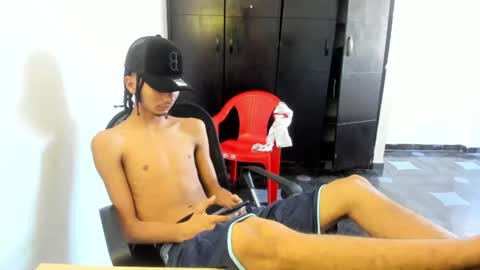 Snapshot of white_master444 chatting on July 5, 2026, 6:48 pm white online show from July 5, 2026, 6:48 pm