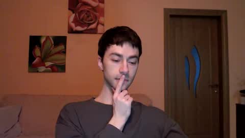 Tom online show from November 11, 2025, 2:28 pm