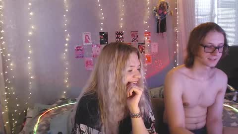 Melania and Mikey online show from April 18, 2026, 7:01 am