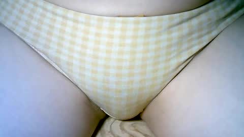 Snapshot of whiteapsara chatting on December 1, 2024, 8:09 pm Love online show from December 1, 2024, 8:09 pm