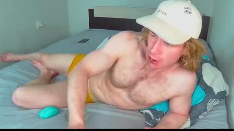 whitebars22 online show from May 17, 2026, 8:45 am