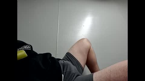 Snapshot of whiteboi9284 chatting on November 6, 2025, 12:17 pm whiteboi9284 online show from November 6, 2025, 12:17 pm