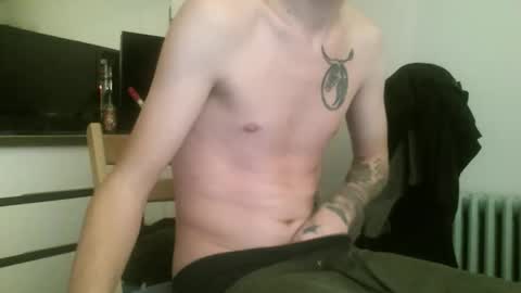 whiteboyslim21 online show from March 1, 2026, 11:51 pm