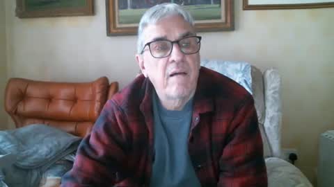 Snapshot of whitebriefs009 chatting on January 5, 2025, 1:15 pm whitebriefs009 online show from January 5, 2025, 1:15 pm