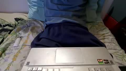 Snapshot of whitecummmmm chatting on February 17, 2026, 12:07 am Mmmm online show from February 17, 2026, 12:07 am