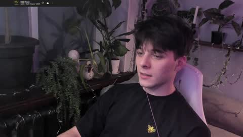 Snapshot of whiteegrimm chatting on December 23, 2024, 9:18 pm Gus online show from December 23, 2024, 9:18 pm