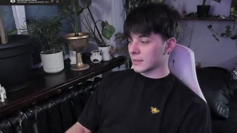 Snapshot of whiteegrimm chatting on January 28, 2025, 6:17 pm Gus online show from January 28, 2025, 6:17 pm