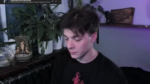 Snapshot of whiteegrimm chatting on October 5, 2025, 6:39 pm Gus online show from October 5, 2025, 6:39 pm