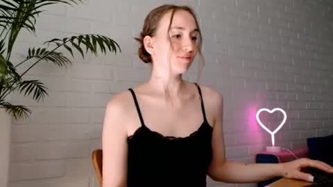 Snapshot of whiteprincessluna chatting on July 19, 2026, 11:58 am You wont find me here on Saturdays and Sundays online show from July 19, 2026, 11:58 am