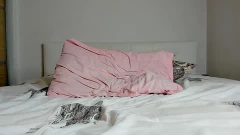 Ari online show from December 24, 2024, 8:55 am