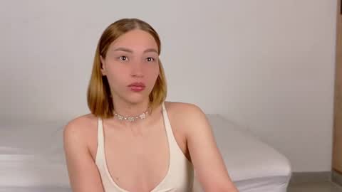 Snapshot of whitesun_01 chatting on June 19, 2026, 1:15 pm WhiteSun online show from June 19, 2026, 1:15 pm