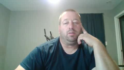 white wolf   jeremy online show from December 7, 2024, 10:23 am