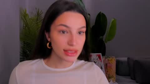 Snapshot of whoislulu chatting on December 23, 2024, 8:22 am whoislulu online show from December 23, 2024, 8:22 am