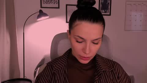 Snapshot of whoislulu chatting on March 16, 2026, 7:40 pm whoislulu online show from March 16, 2026, 7:40 pm