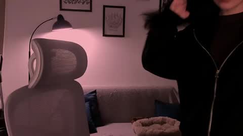 Snapshot of whoislulu chatting on March 29, 2026, 7:03 pm whoislulu online show from March 29, 2026, 7:03 pm