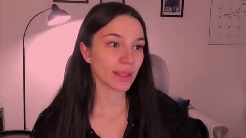 Snapshot of whoislulu chatting on April 15, 2026, 8:20 pm whoislulu online show from April 15, 2026, 8:20 pm