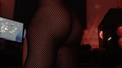 Snapshot of whoknowssss99 chatting on November 2, 2025, 12:57 am whoknowssss99 online show from November 2, 2025, 12:57 am