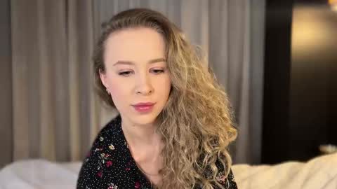 Snapshot of why_____not chatting on February 13, 2025, 8:03 pm Alice online show from February 13, 2025, 8:03 pm