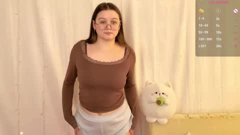 Snapshot of why__no chatting on February 12, 2025, 8:38 am Sarah online show from February 12, 2025, 8:38 am