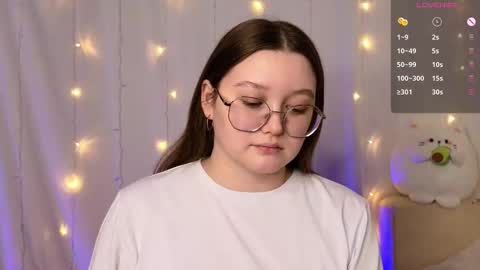 Snapshot of why__no chatting on February 13, 2025, 7:24 am Sarah online show from February 13, 2025, 7:24 am