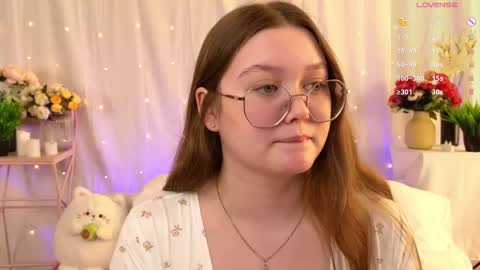 Snapshot of why__no chatting on March 3, 2025, 7:21 am Sarah online show from March 3, 2025, 7:21 am