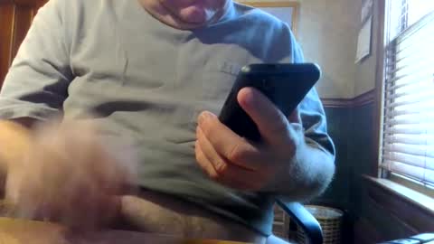 whydog online show from December 1, 2025, 3:39 pm