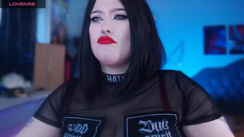 Snapshot of wickedxqueen chatting on January 25, 2025, 12:47 pm Laura online show from January 25, 2025, 12:47 pm