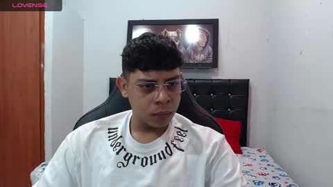 Snapshot of wiilliam_20 chatting on February 13, 2025, 12:21 pm wiilliam online show from February 13, 2025, 12:21 pm