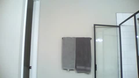 Snapshot of wil1565 chatting on November 19, 2025, 3:06 am wil1565 online show from November 19, 2025, 3:06 am