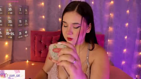 Snapshot of wild_lilhy chatting on January 5, 2025, 7:49 pm Lily online show from January 5, 2025, 7:49 pm