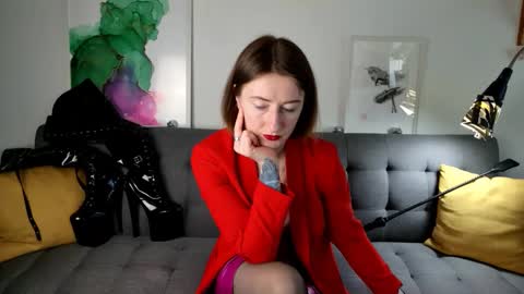 wild_peony online show from April 22, 2026, 2:51 pm