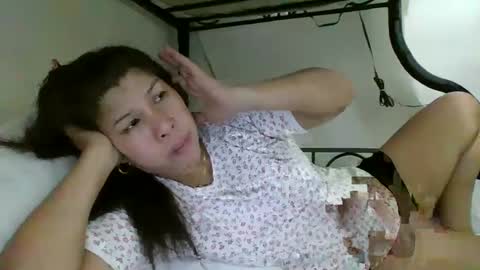 WildChick online show from February 3, 2025, 9:19 am