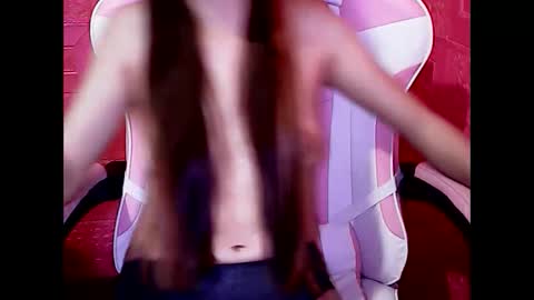 Snapshot of wildhorny_asian chatting on March 3, 2025, 12:37 pm wildhorny_asian online show from March 3, 2025, 12:37 pm